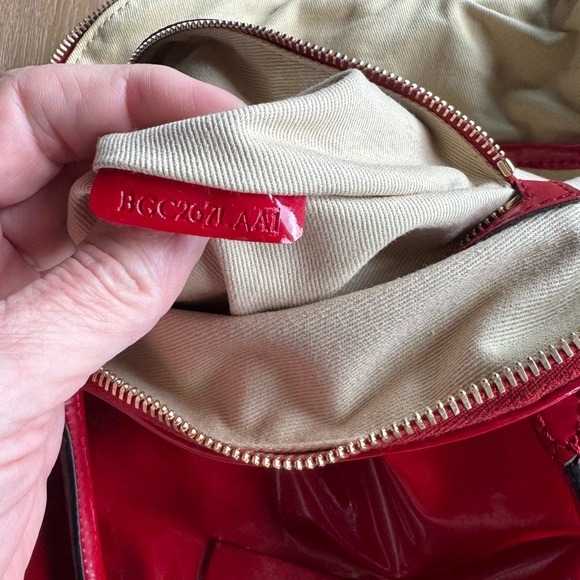 Valentino Garavani Red Patent Bow Top-Handle Shoulder Bag - Picture 6 of 12